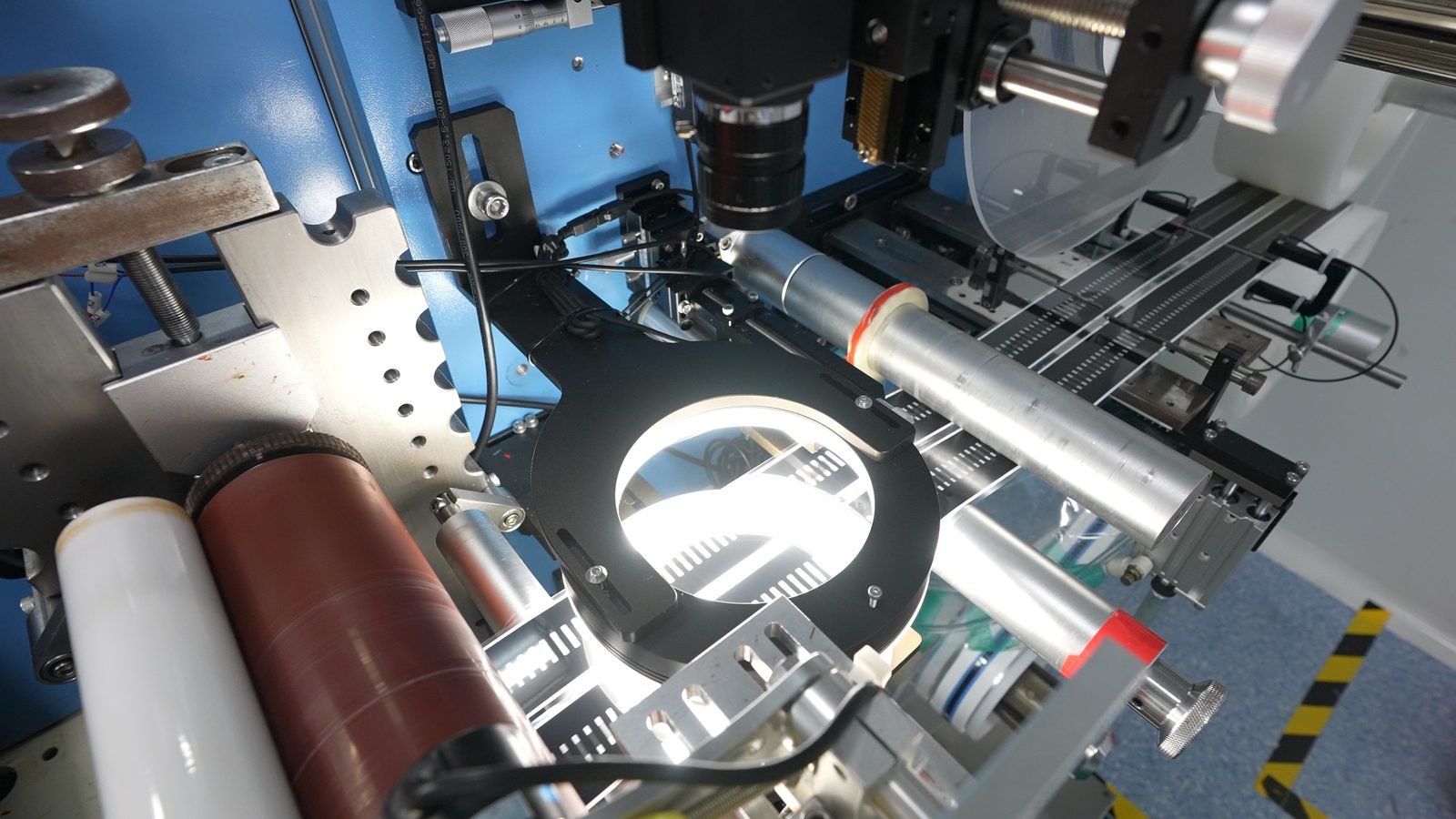 Automated optical inspection equipment